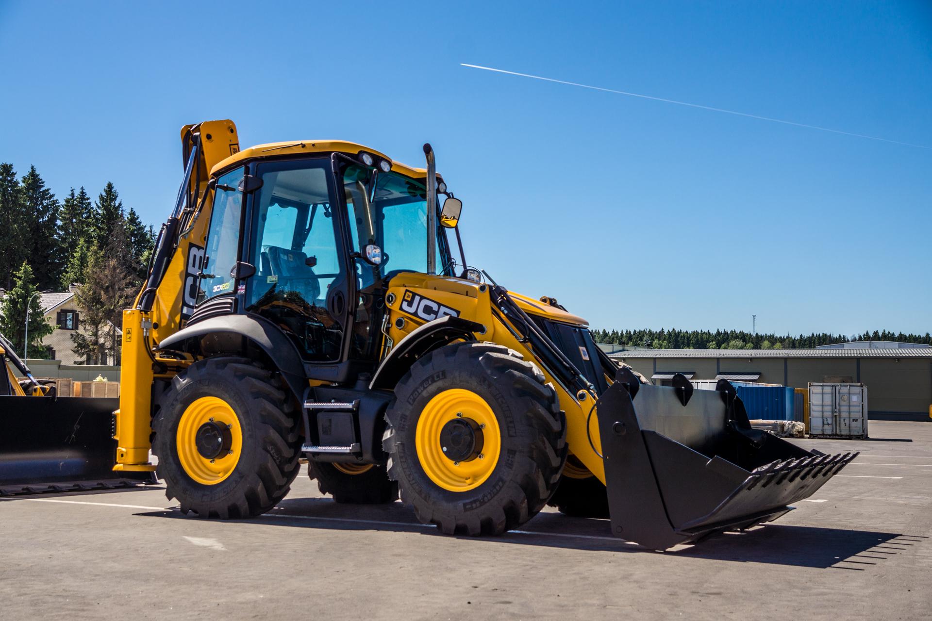 Экскаватор-погрузчик JCB 3CX super – Аренда спецтехники в Рязани